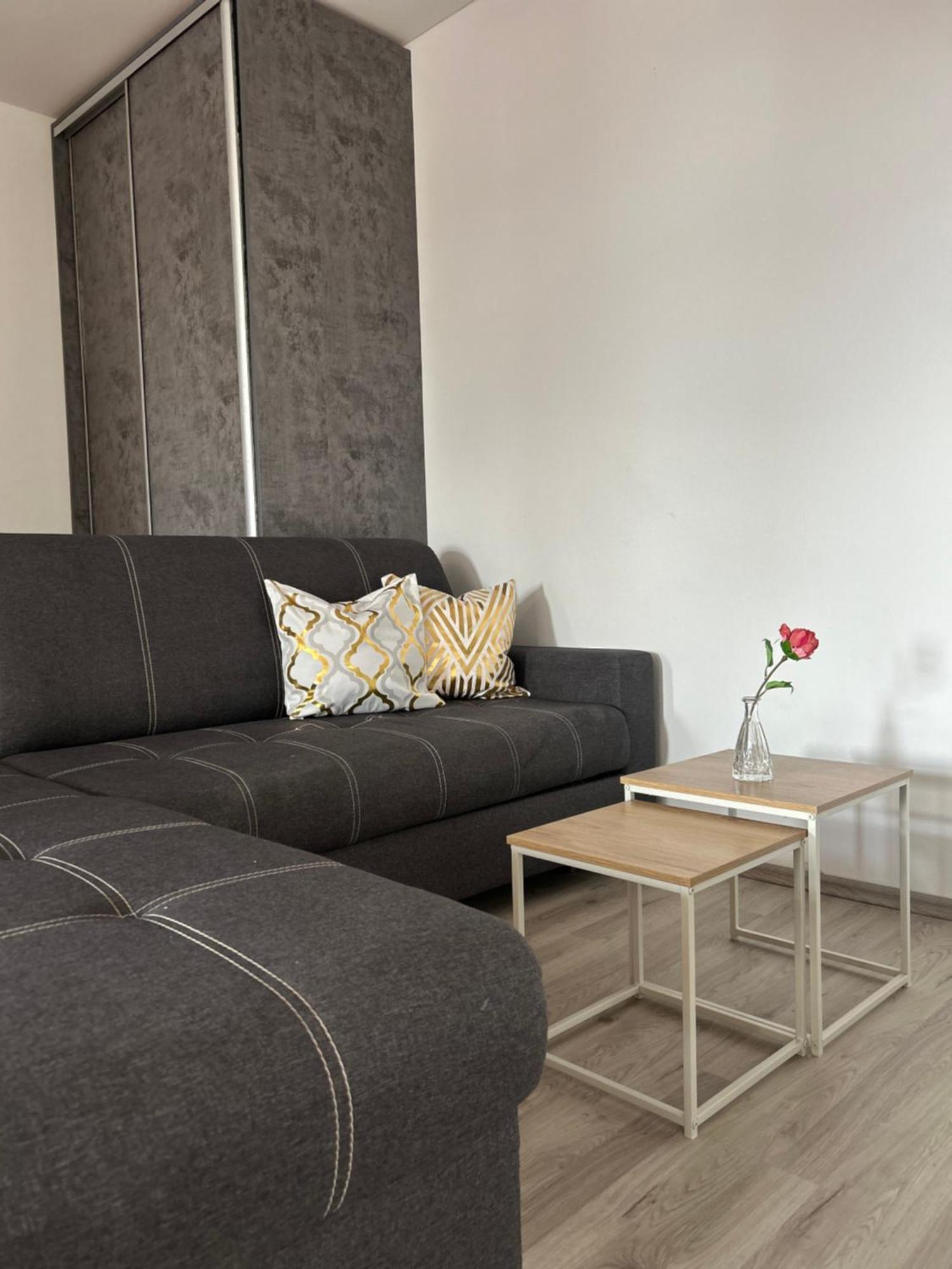 1st Plaza Apartment