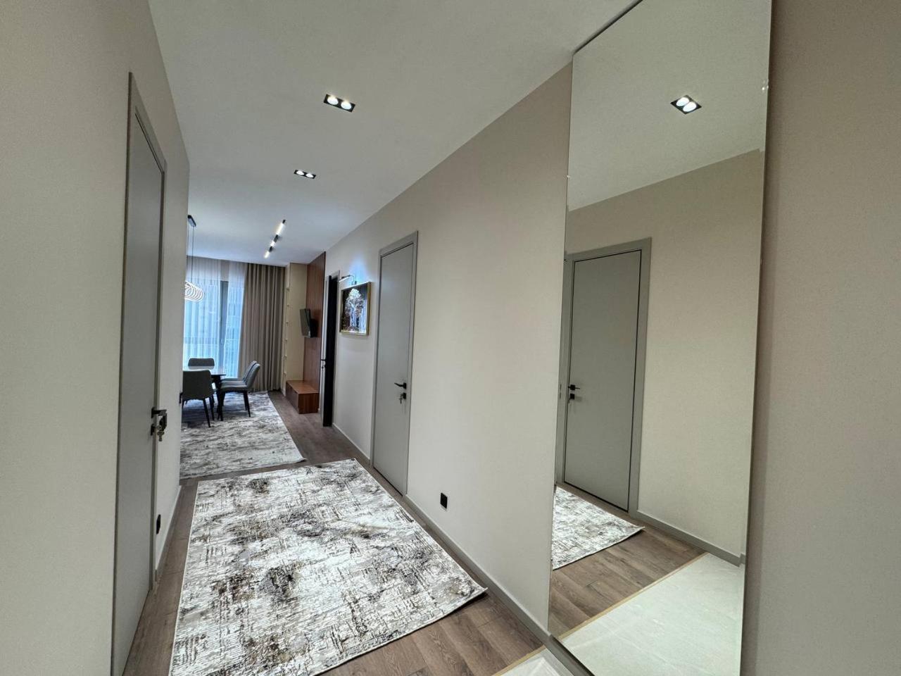 Warm On Mileticova Street Apartment *