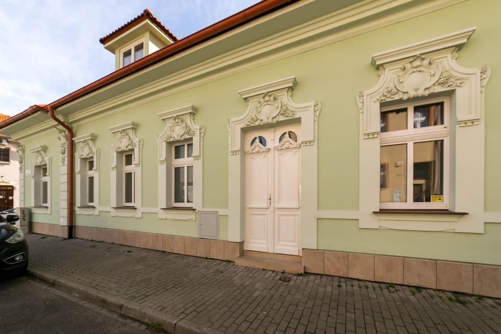 New 5 - Self Check In, With Parking Apartment Bratislava