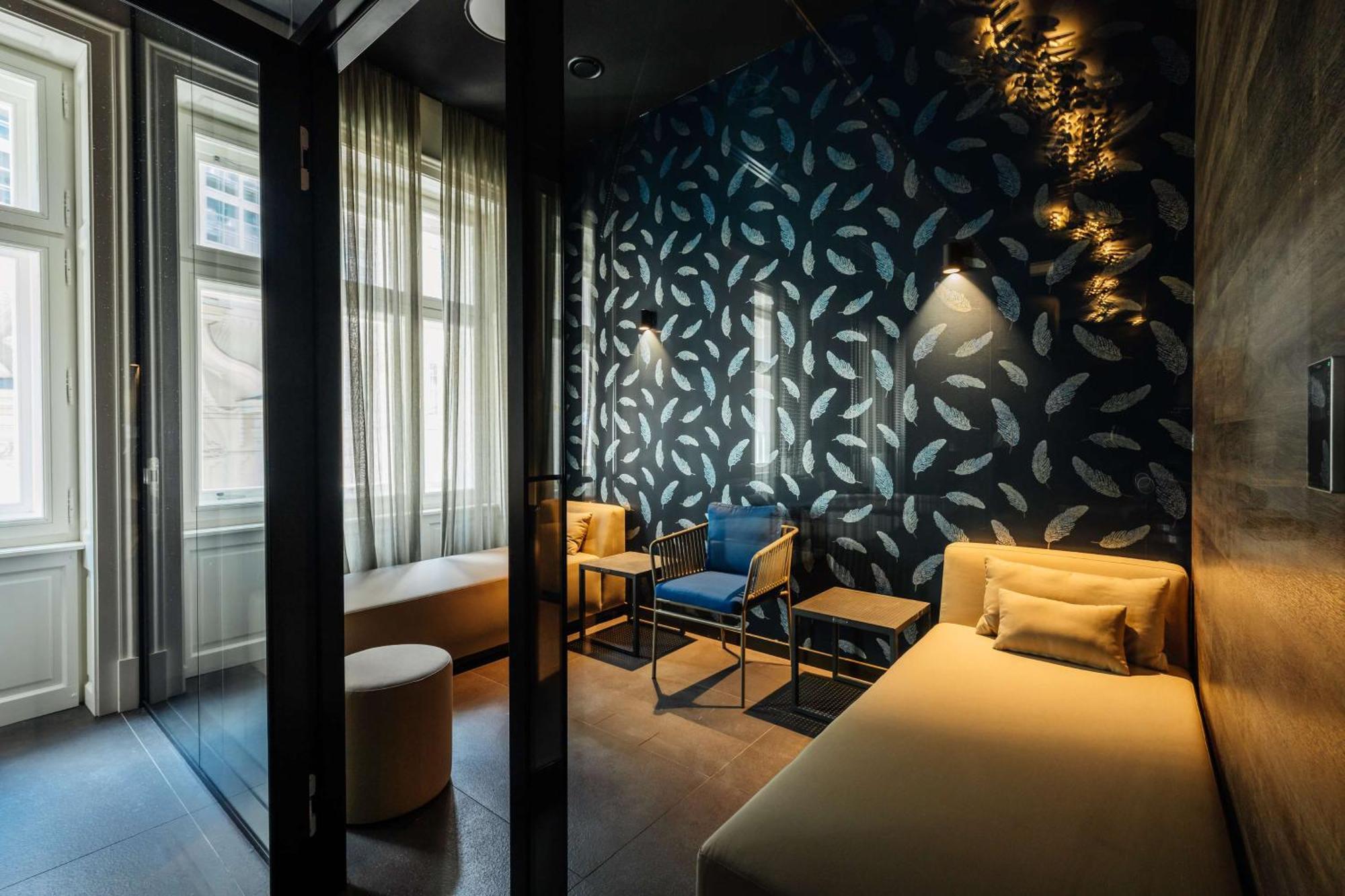 Radisson Blu Carlton Hotel, 4* Bratislava