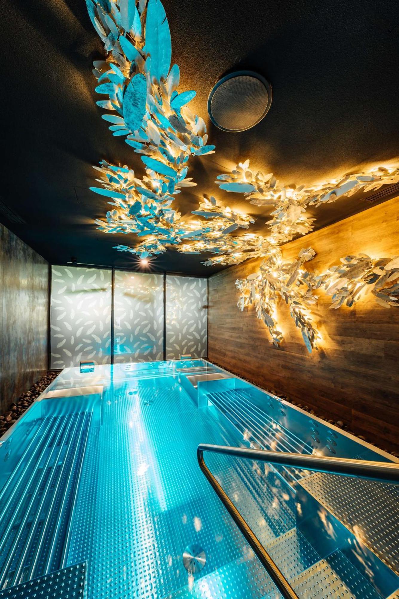 Hotel Radisson Blu Carlton Hotel, 4*
