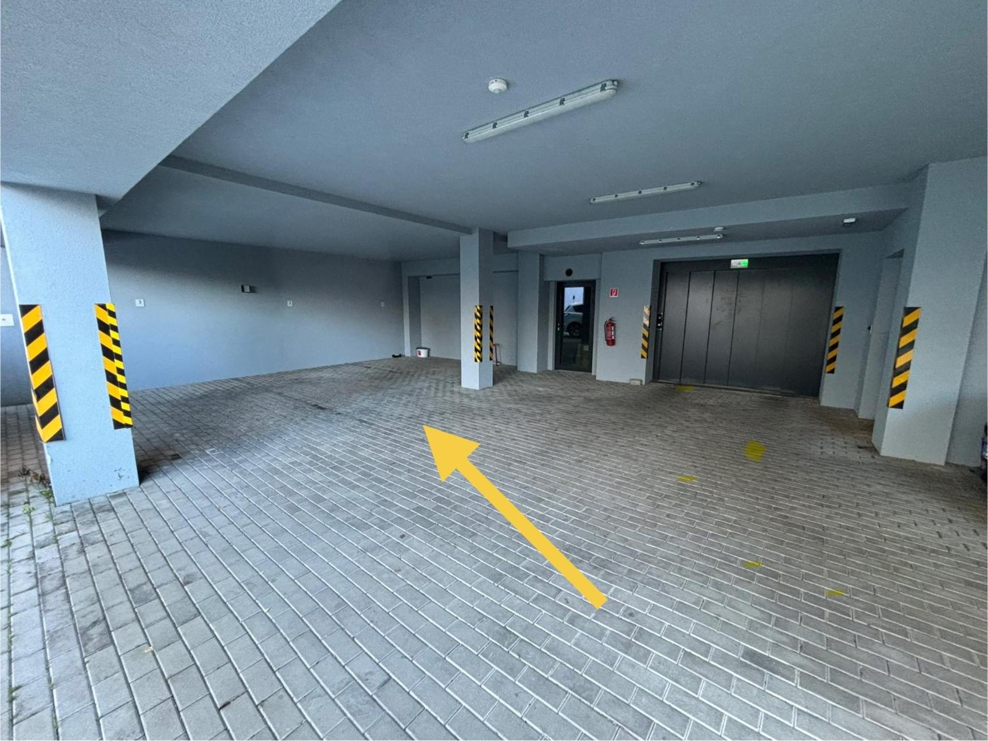 New 6 - Self Check In, Free Parking Apartment *