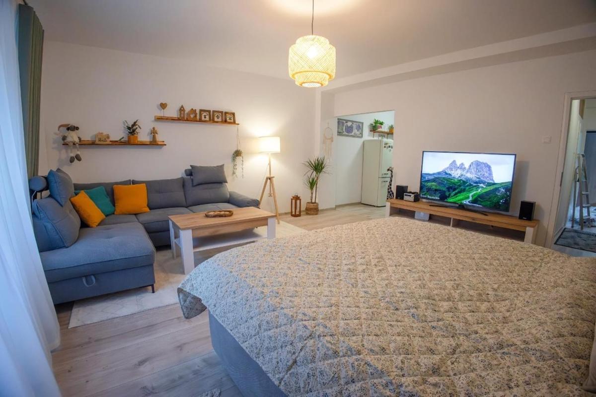 Cozy Little In Old Tw
