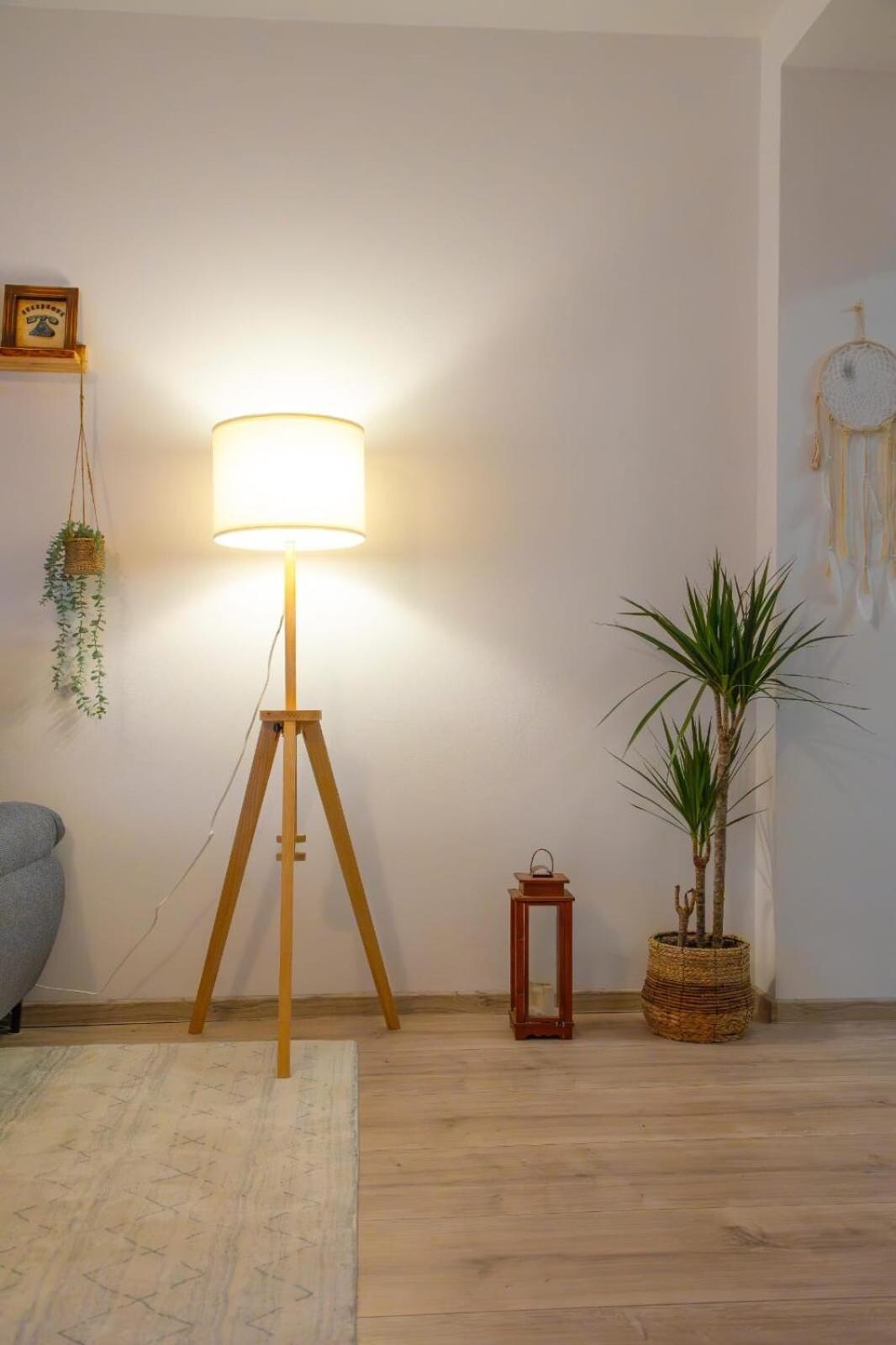 Cozy Little In Old Tw Apartment *