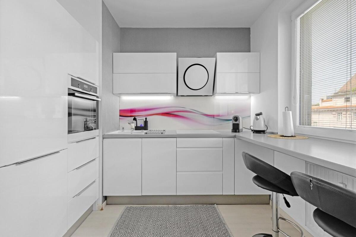 Premium With Balcony And Parking * Bratislava