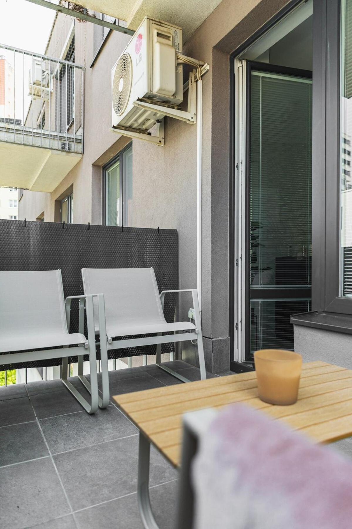 Premium With Balcony And Parking Căn hộ Bratislava