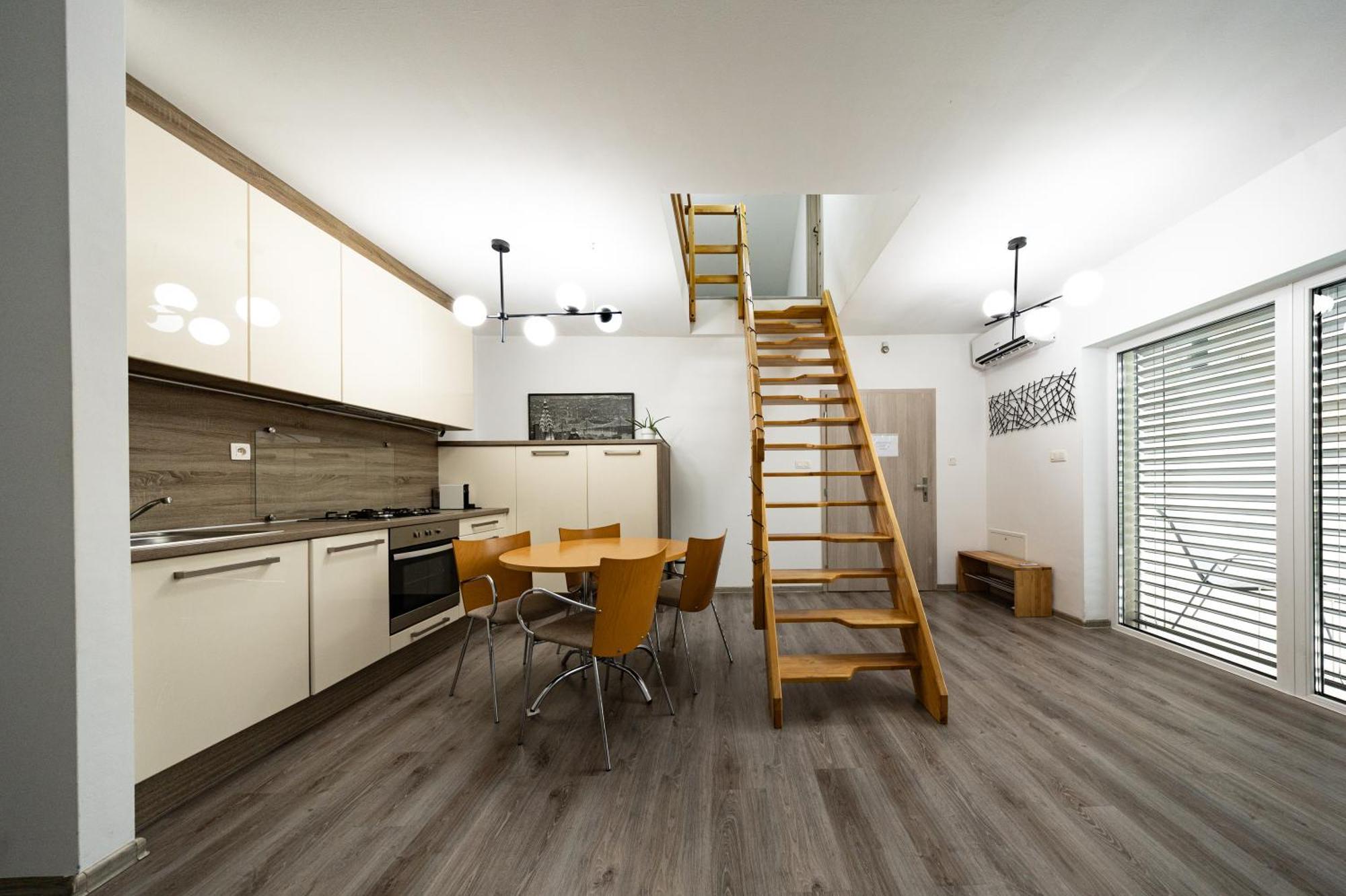 S Wellnes Apartment *