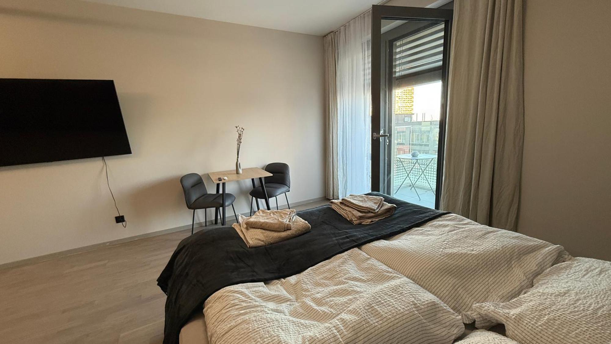 1,5 Ac Apartment, Balcony,new Building, Downtown, Old Apartamento *