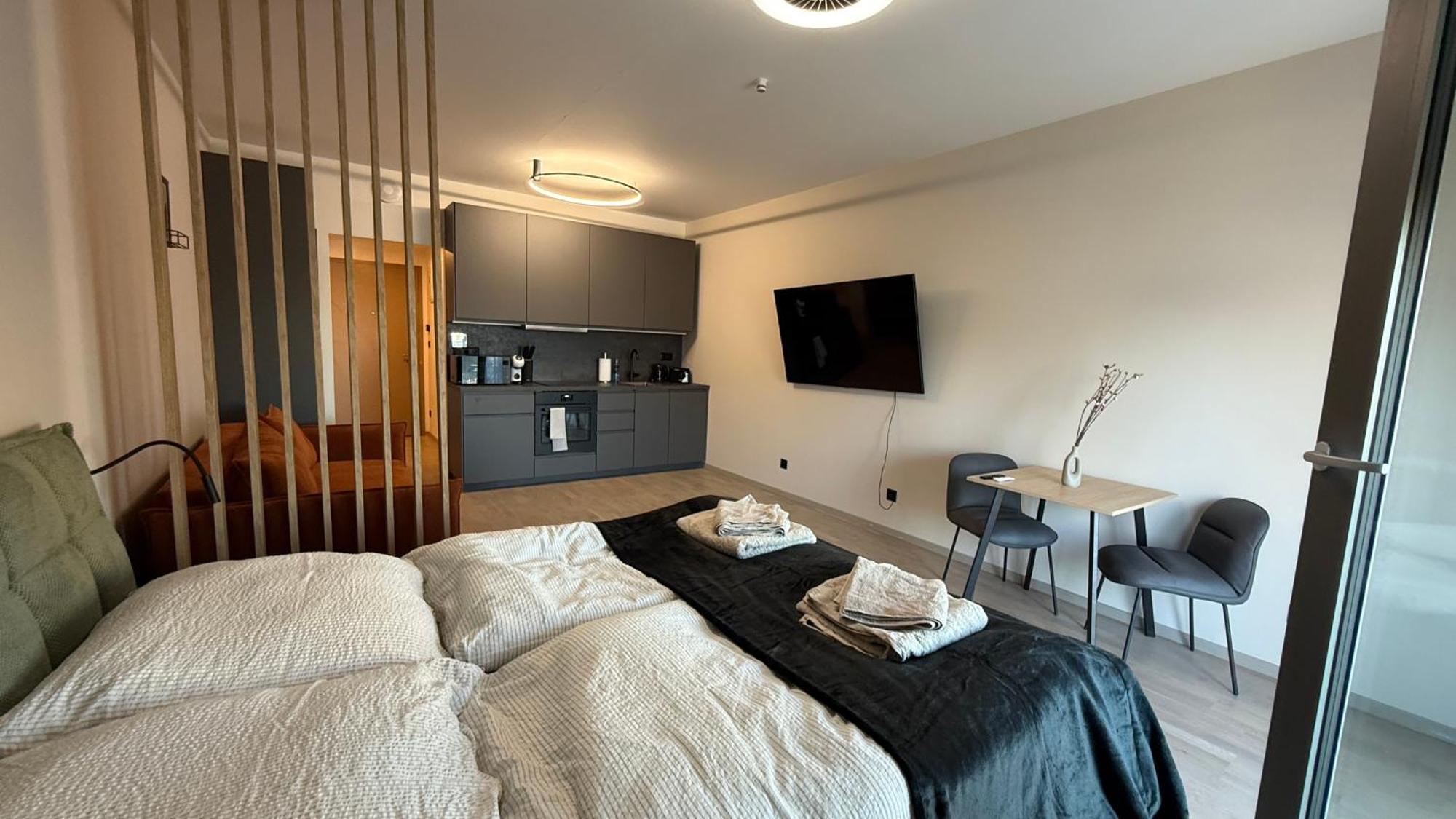 Apartamento 1,5 Ac Apartment, Balcony,new Building, Downtown, Old Bratislava