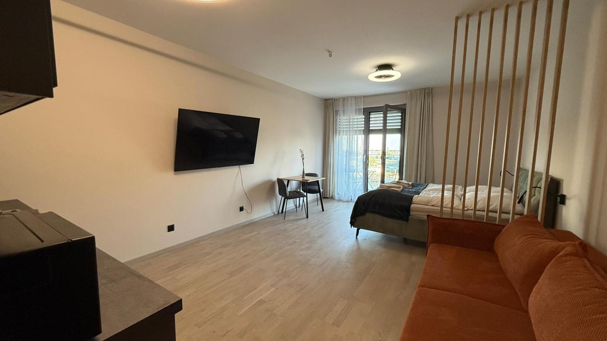 1,5 Ac Apartment, Balcony,new Building, Downtown, Old Apartamento Bratislava