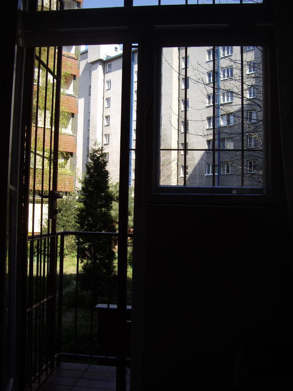 Apartment Coronation