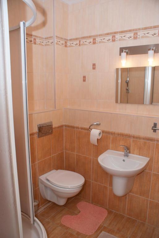 Zlata Noha Hotel