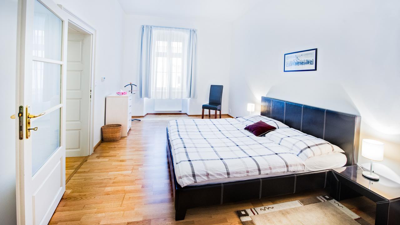 Central Apartmany Biela Street Apartment Pressburg