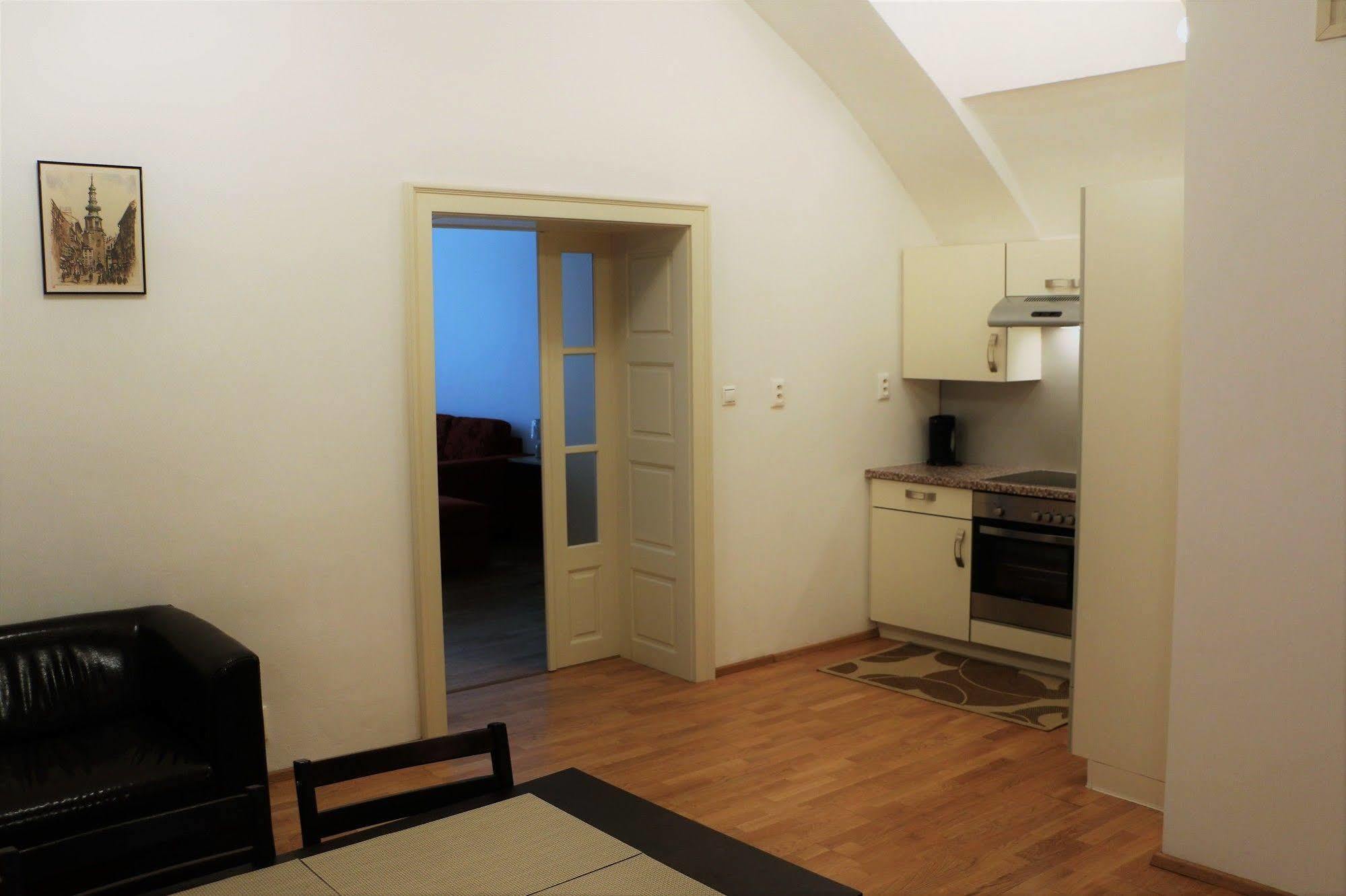 Central Apartmany Biela Street Apartment Pressburg