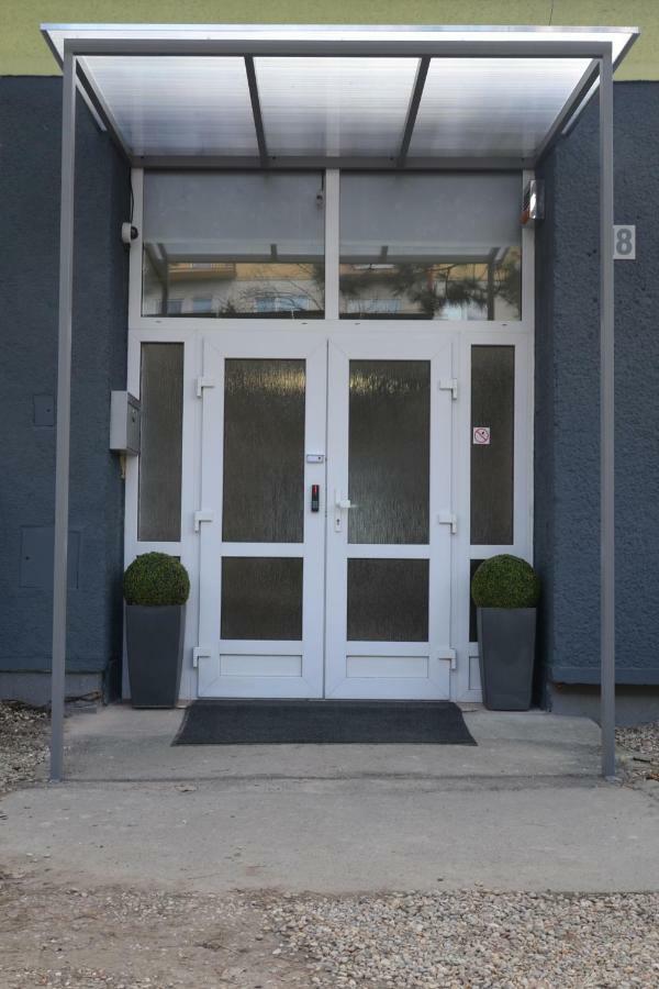 Hostel Bratislava Ostello