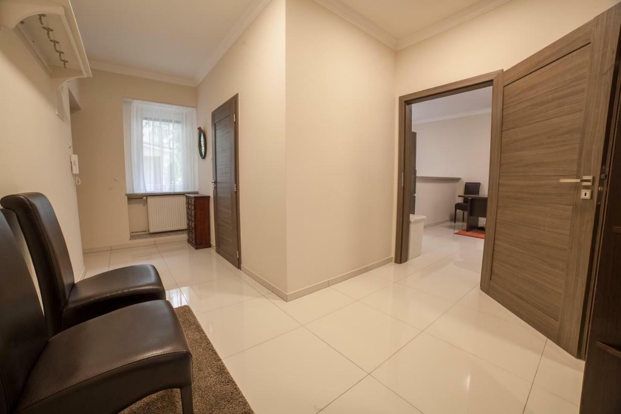 Apartment Spacious In Center