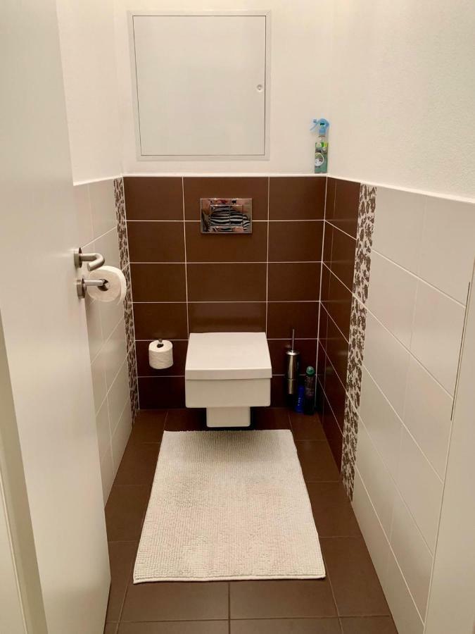 Apartment Cozy, Beautiful View, Parking, 1 Stop By Train To Old Town *