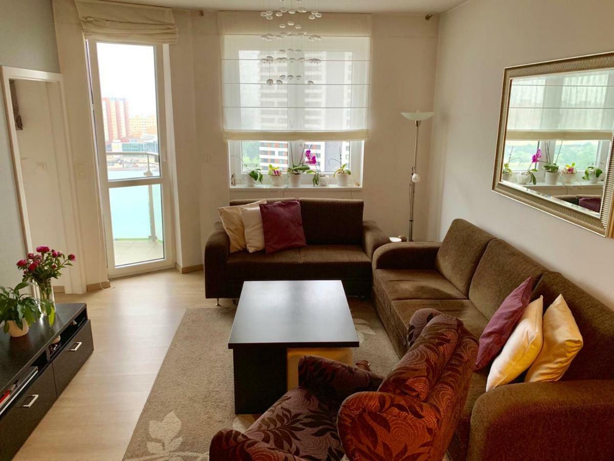 Cozy, Beautiful View, Parking, 1 Stop By Train To Old Town Apartment Bratislava