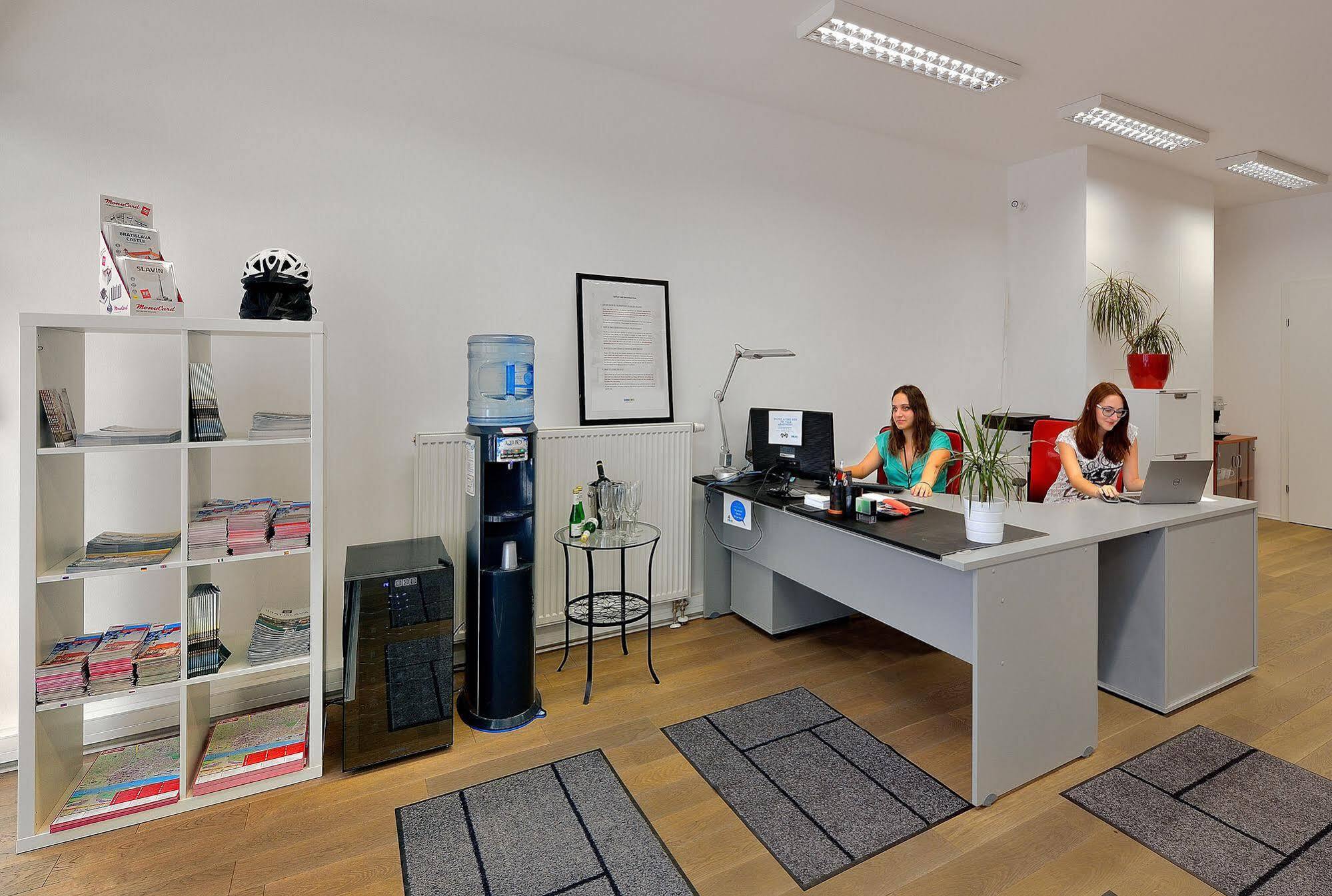 Apartment Ambiente Serviced - District Ii