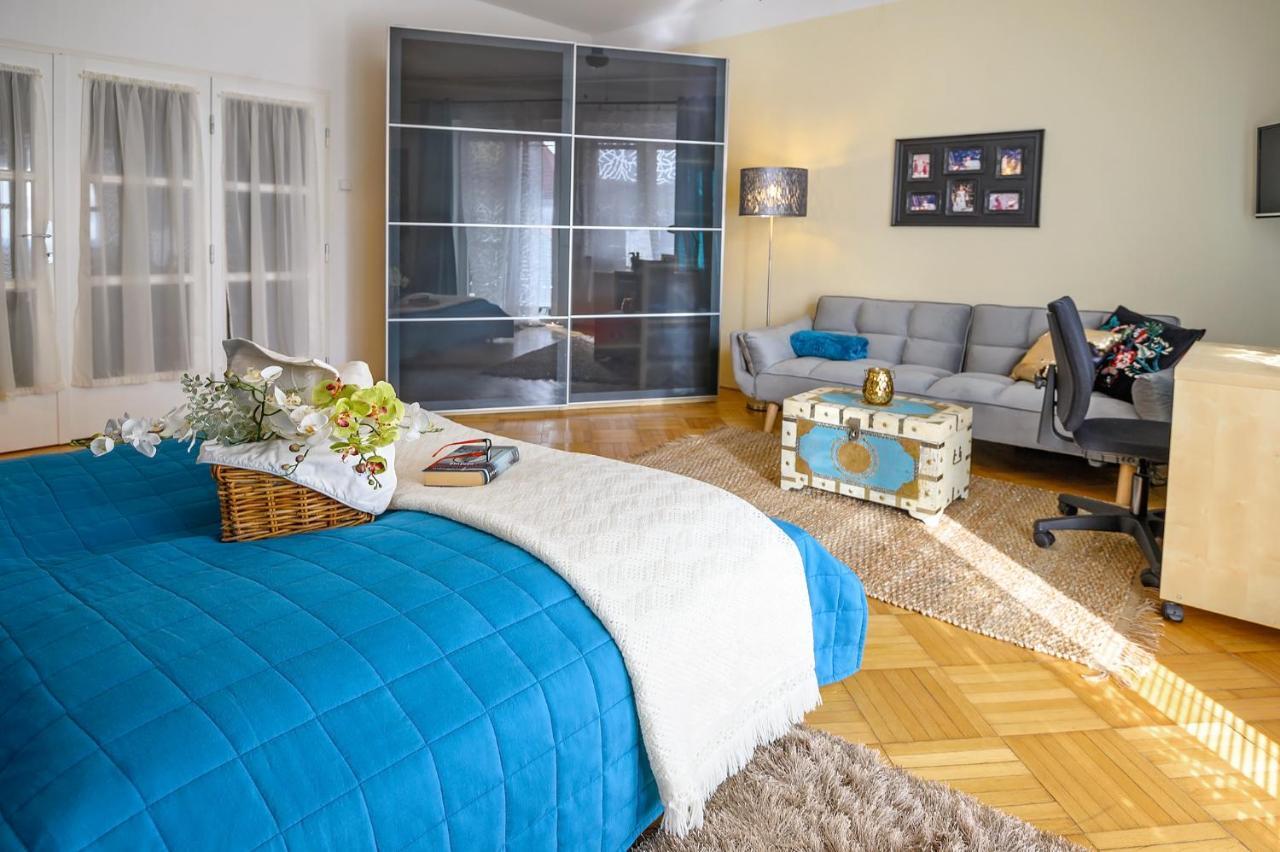 Alexis Apartment *